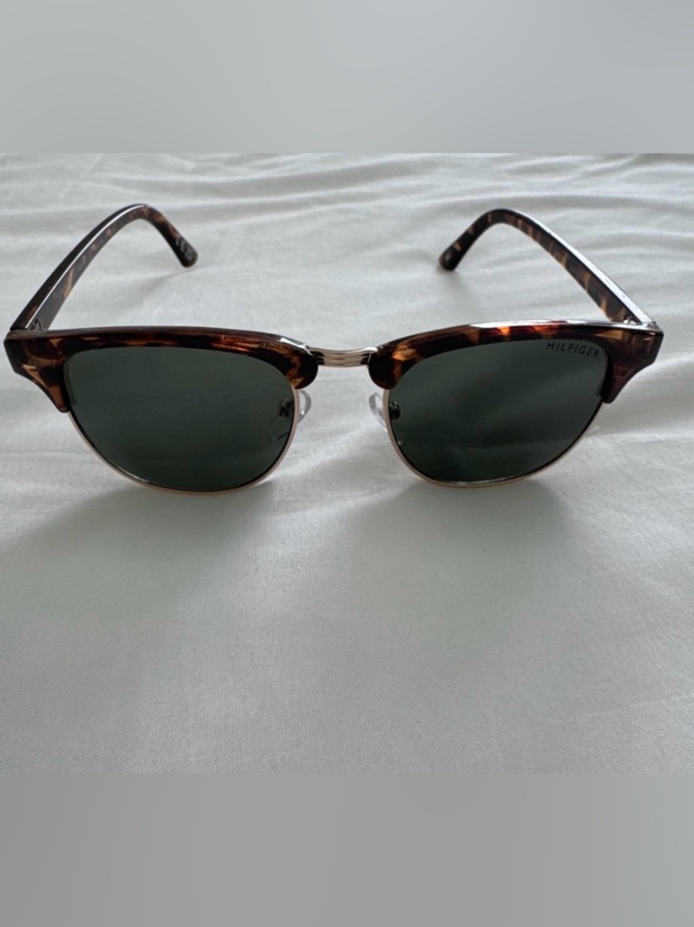 Tommy Hilfiger Tortoiseshell Frame Sunglasses with Dark Green Lenses